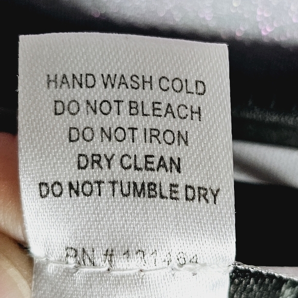 Coco Roja Black & Gray Animal Print Sleeveless Sweater Vest Top Size Large - Picture 12 of 12